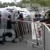Conflicto entre policías y manifestantes afuera del Estadio de la Ciudad de México