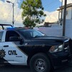Autoridades investigan el hallazgo del cuerpo de un hombre localizado dentro de un tambo en la colonia Sierra Ventana de Monterrey.
