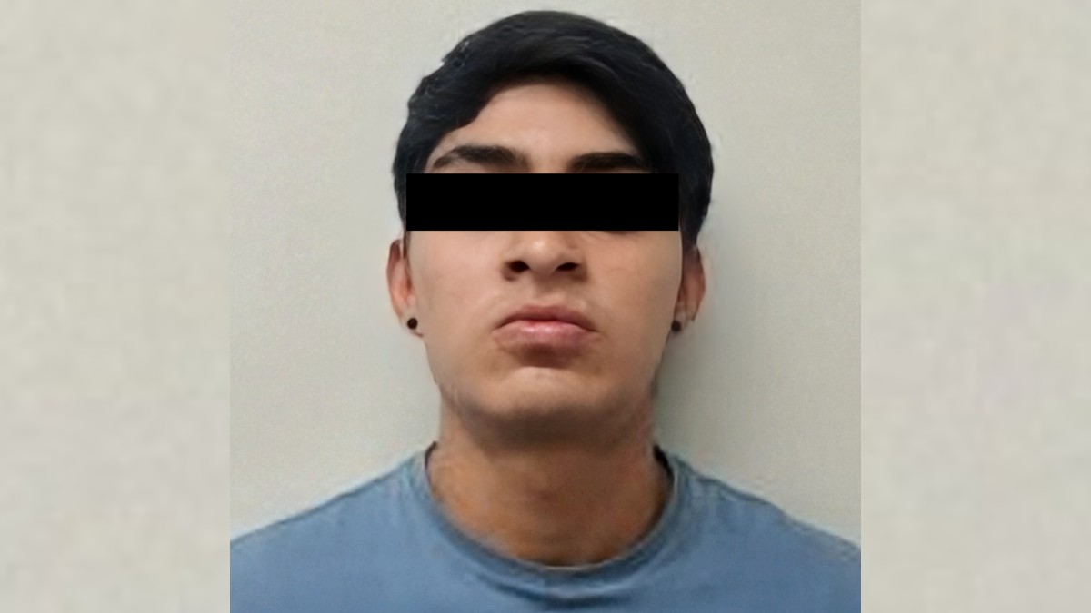 Autoridades detuvieron a un joven de 22 años por su presunta participación en un homicidio ocurrido en la colonia Independencia de Monterrey.