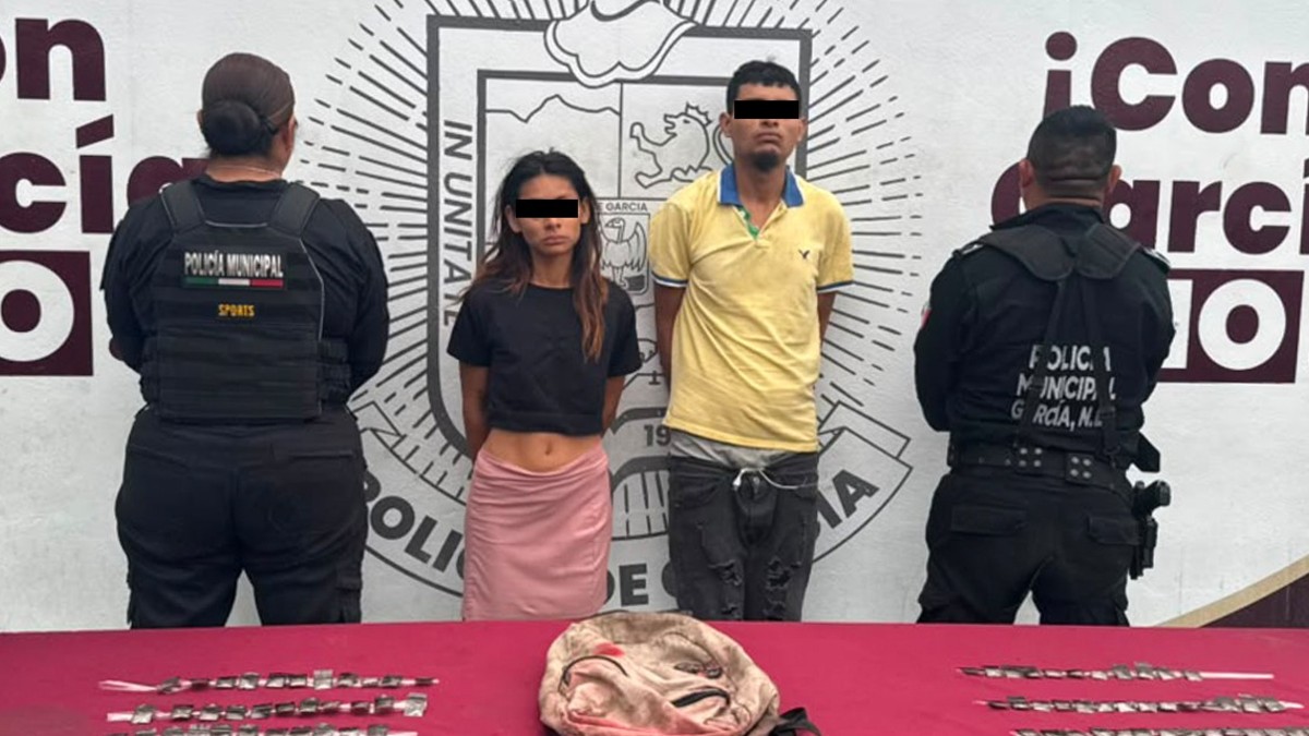 Una pareja fue detenida en García con 68 dosis de una sustancia similar al cristal durante un operativo de vigilancia.