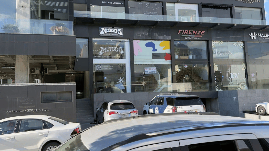 Roban reloj en compra venta en San Pedro.