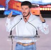 Samuel García, gobernador de Nuevo León, hablando.
