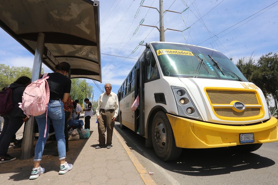 Concesionarios del transporte público de León hablaron sobre la posibilidad del aumento de costos en la tarifa del camión y cambios en las rutas.