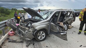 Camioneta chocada en Allende, Nuevo León
