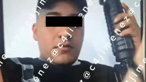 Así presumía armas y droga Horacio 'N' alias 'El Joker'.