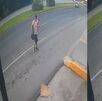 Alexis Salazar arriesgó su vida para salvar a una niña de 3 años con síndrome de Down que caminaba entre los autos en la Carretera Nacional en Santiago.