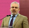 El gobernador de Michoacán confirmó que el Congreso estatal recibirá una sanción tras difundirse un narcocorrido en el pleno. ¡Conoce los detalles!