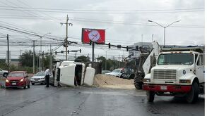 Accidente de camión en Apodaca