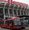 Metrobús afuera de Estadio de la Ciudad de México