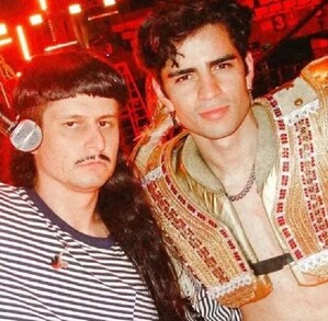 El nombre de Oliver Tree se volvió tendencia luego de aparecer junto al influencer Aarón Mercury durante su entrada al ring en el evento Supernova.