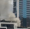 La tarde del lunes ciudadanos reportaron incendio en el Metropolitan Center en San Pedro.