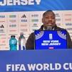 Entrenador de la Selección de Senegal en conferencia de prensa.