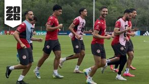 Jugadores de la Selección de Túnez entrenando este lunes 15 de junio en El Barrial, pero sin entrenador.