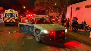 Motociclista desmayado en colonia Los Olivos en Escobedo.