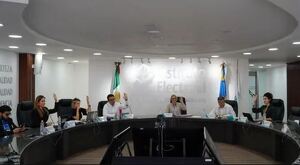 La renuncia de Paula Ramírez al IEPC Jalisco, tras presiones y quejas de Morena, alimenta dudas sobre autonomía electoral, gobernabilidad estatal y 2027.