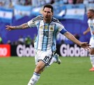 Lionel Messi festejando el 1-0 de Argentina vs Argelia en la jornada 1 de la Fase de Grupos en el Mundial 2026.