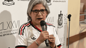 Sandra Pámanes afirmó que MC tiene disposición de recibir a Mario Soto tras dejar la coordinación de Morena; PRI y PAN critican su postura legislativa.