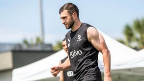 Tim Payne entrenando con la Selección de Nueva Zelanda.