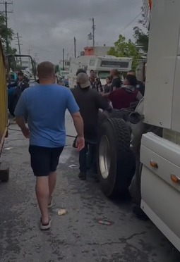 Policía Estatal detiene a un hombre en la colonia Antonio Cárdenas de Saltillo tras reporte de presunto acoso a una menor en juegos mecánicos.