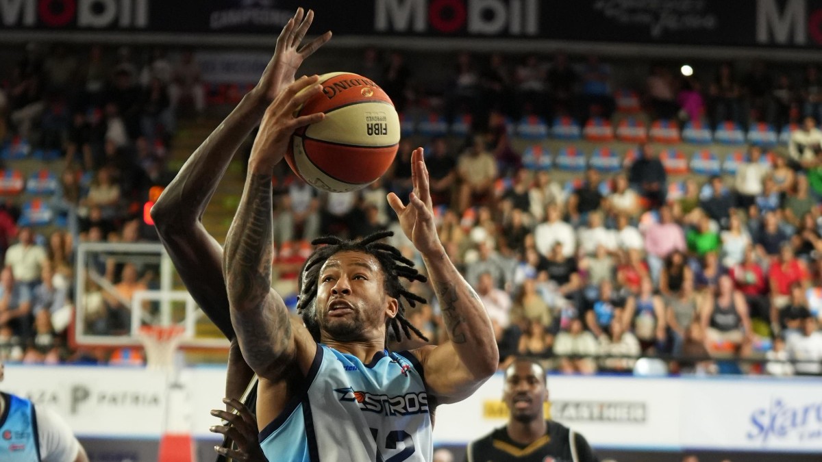 Uno de los jugadores de los Astros de Jalisco, Trey Burke III