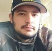Fue secuestrado por dos hombres armados en la noche.