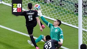 El único tiro a puerta de Corea ante México fue detenido por Alfredo Talavera