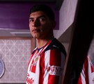 Jordan Carrillo y Kevin Castañeda firmaron por cuatro años con Chivas. Conoce los detalles de sus fichajes para el Apertura 2026 de la mano de Milito.