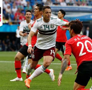 Jugadores de México vs Corea del Sur en el Mundial 2018.