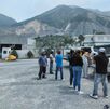 Familiares del trabajador sepultado tras derrumbe de pedreras esperan información