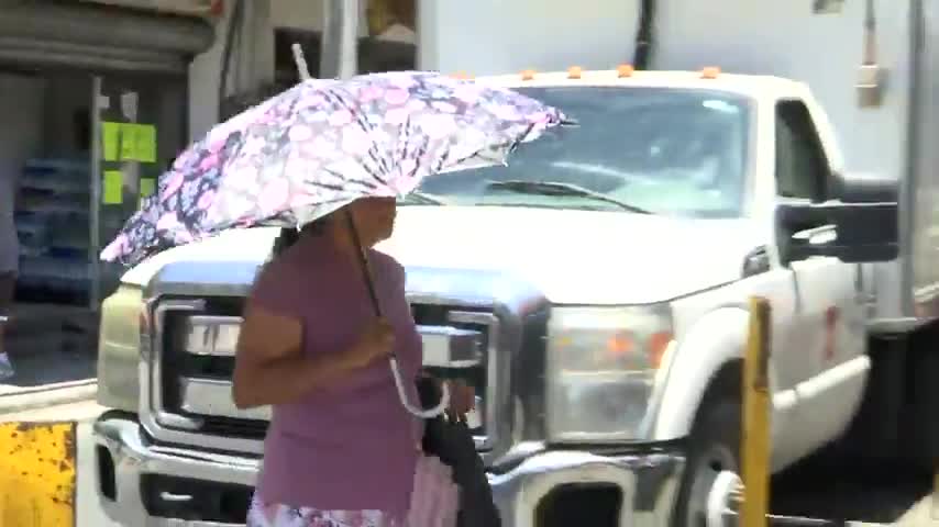 Monterrey registró una ola de calor con sensación térmica de hasta 47 grados, afectando a trabajadores.