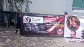 Protesta de empleados de Garage y Talleres contra fiscalía