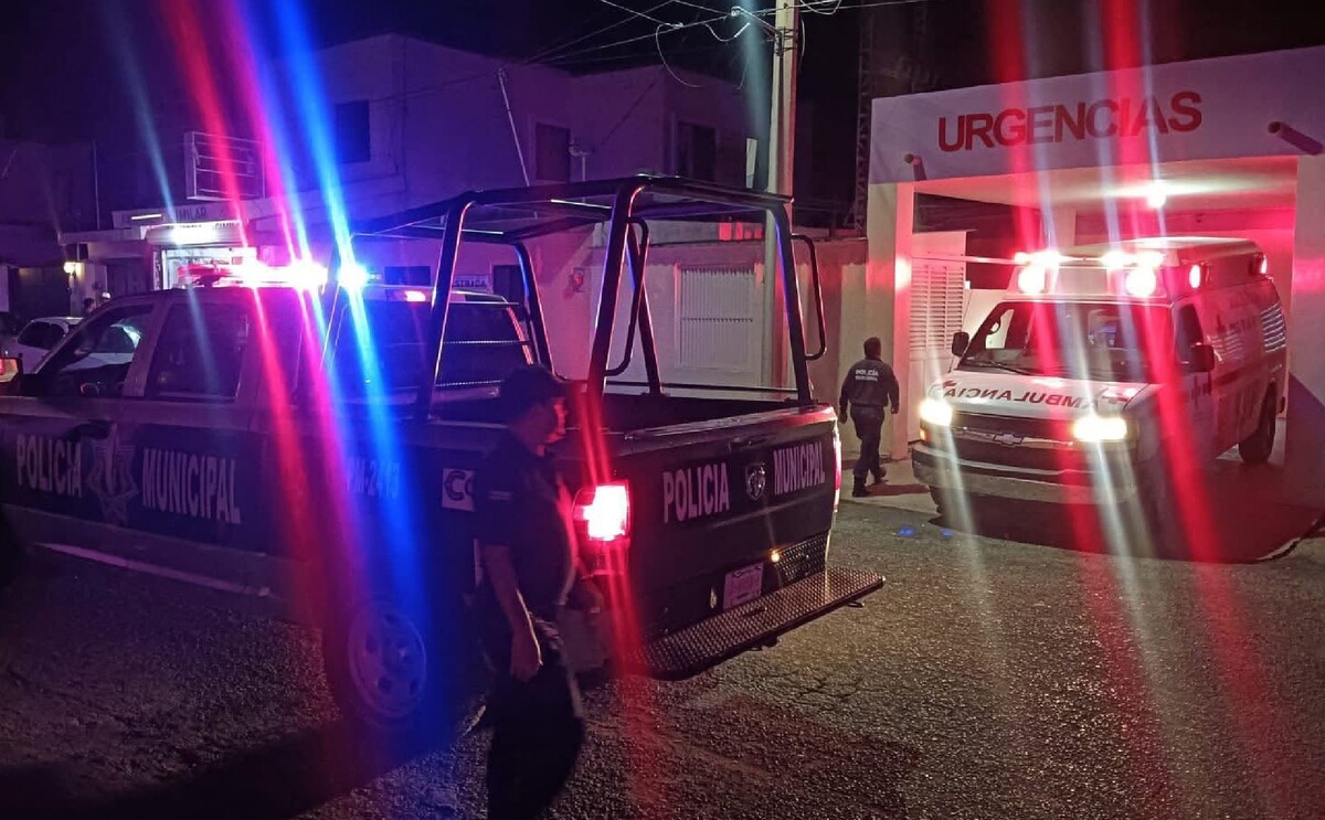 Hospital de Coahuila donde se atendió a un joven que murió tras una volcaura.