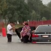 Policías de Escobedo rescataron a una familia que quedó varada en un automóvil durante la tormenta registrada este viernes.