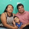 En esté día del padre Jonathan demuestra que nada es impedimento para ser un buen papá.