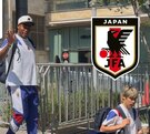 Jugadores de la Selección de Japón despidiéndose del hotel de Monterrey.