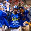 jugadores Charros de Jalisco festejan por carrera