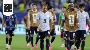 Jugadores de Uruguay retirándose de la cancha tras empatar con Cabo Verde en el Mundial 2026.
