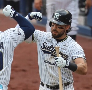 Los Sultanes de Monterrey abren serie como visitantes ante los Rieleros de Aguascalientes. Conoce los horarios, estadísticas y la rotación de abridores.