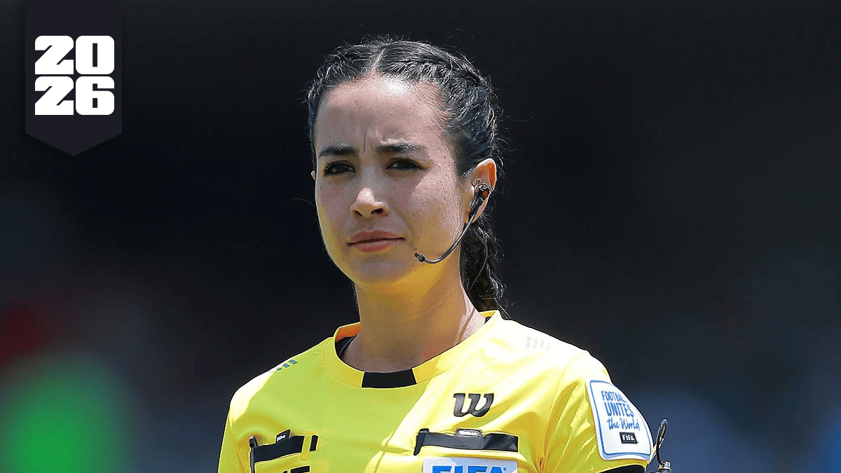 La silbante mexicana se convirtió en una figura histórica al representar al país como árbitra central en la Copa del Mundo varonil.