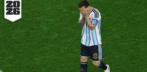 Lionel Messi lamentándose por fallar penal, Messi penalti, Messi falla penalti