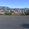 Se observan unas letras en color negro que dicen Centro Penitenciario de Saltillo.