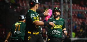 jugadores del equipo de beisbol pericos de puebla