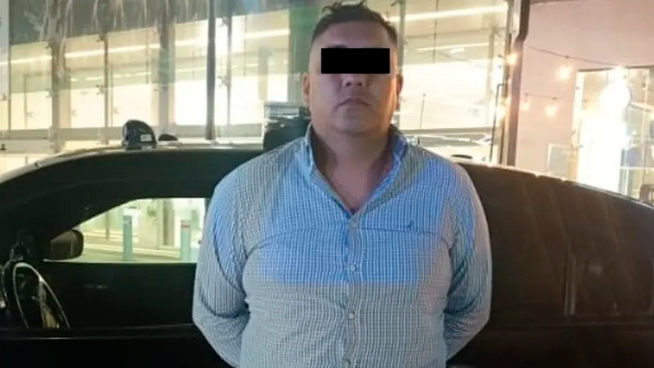 Un hombre fue detenido en Monterrey tras intentar sustraer mercancía con valor cercano a los 23 mil pesos de una tienda en la colonia Vista Hermosa.