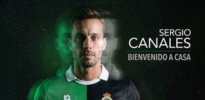 Sergio Canales siendo anunciado con Racing de Santander.