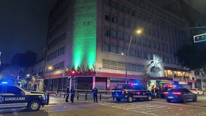 Un hombre de 50 años falleció la madrugada de este martes tras colarse a un hotel en la Avenida Juárez y caer al vacío. Conoce los detalles aquí.