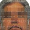 Hombre con canas y cara censurada