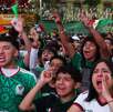 Aficionados viendo partidos de la Selección Mexicana en la Ciudad de México