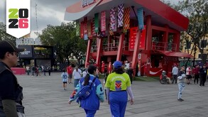 Una imagen de las personas que se dan cita en el fanfest de Guadalajara