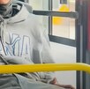 Hombr een camión