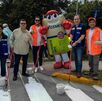 voluntarios de Cemex y Cemex mejoran movilidad peatonal